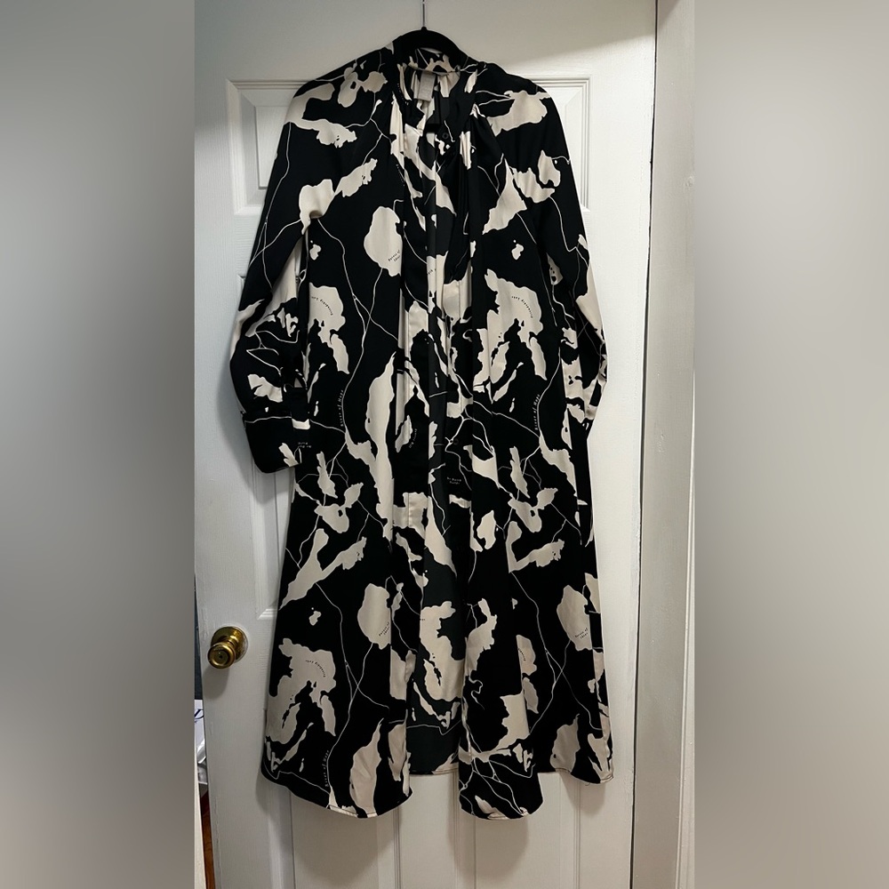 Black and White Long Sleeve Dress - XS